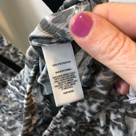 Express Grey and white top - Picture 2 of 10